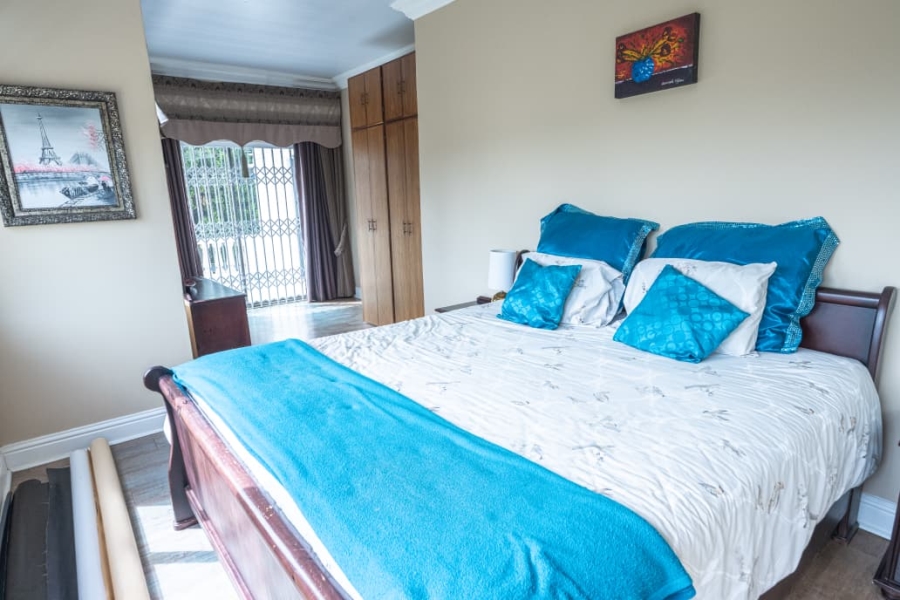 To Let 5 Bedroom Property for Rent in Wilkoppies North West